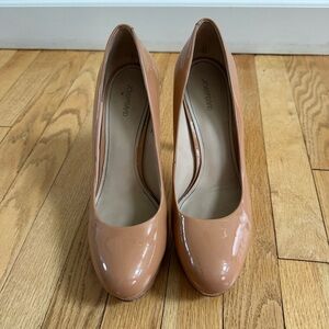 Joan & David Tan Women's Pumps